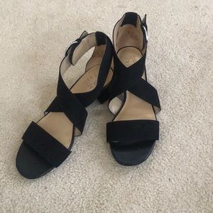 Naturalizer black Amelia sandal
